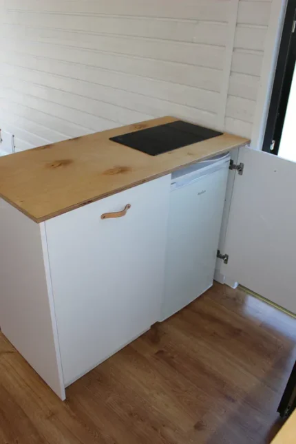 Petite maison prête à emménager – 10,90 × 2,90 m